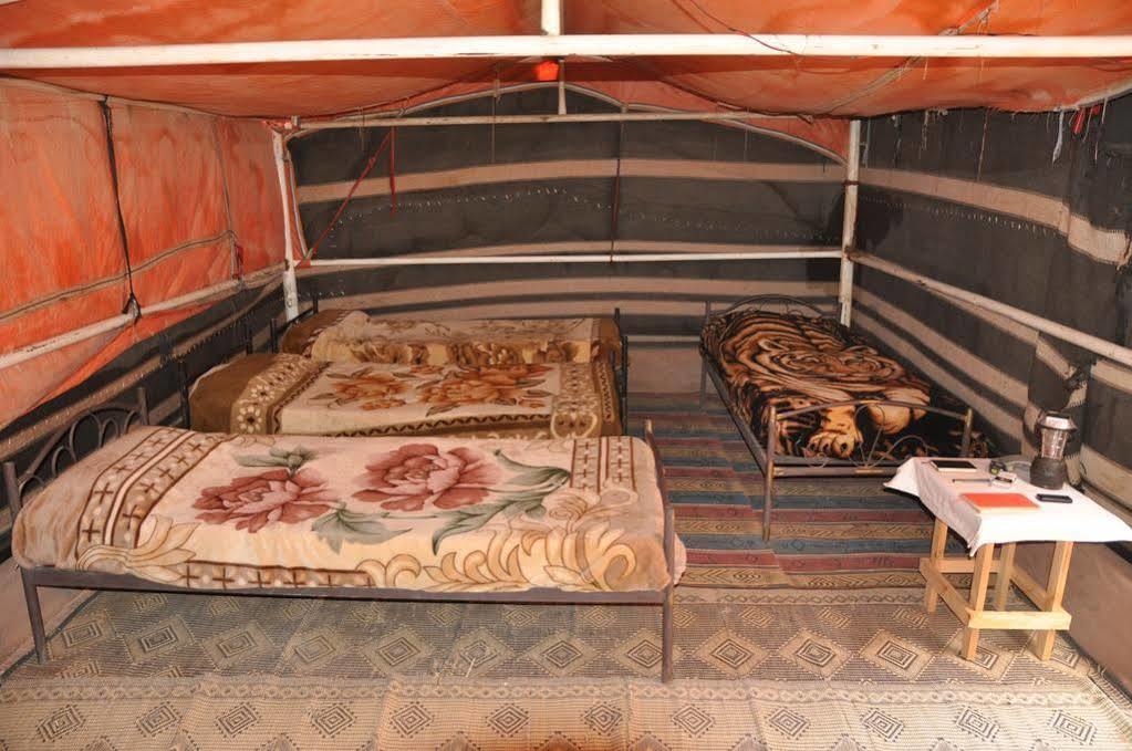 Hotel Salman Zwaidh Camp Wadi Rum Exterior foto